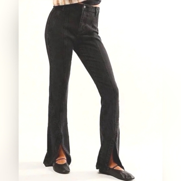 NWT Free People We The Free CRVY Mona Flare Jeans in Black Wash ✨ Size 35/20W - Picture 2 of 7